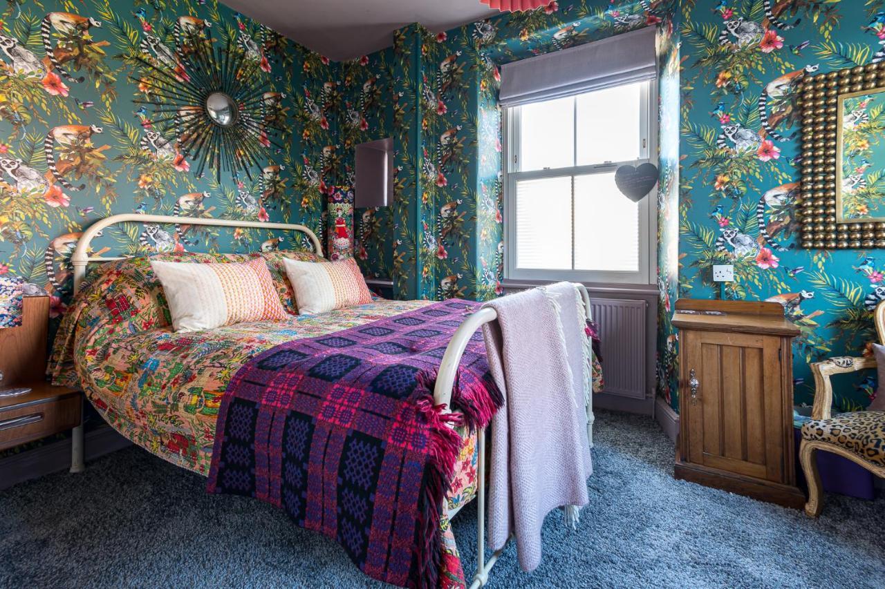 Number 18 Bed & Breakfast Conwy Bagian luar foto